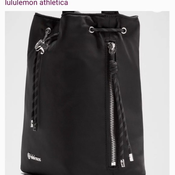 NWT Lululemon Drawstring Bucket Crossbody Bag 5L in packaging - Picture 4 of 7